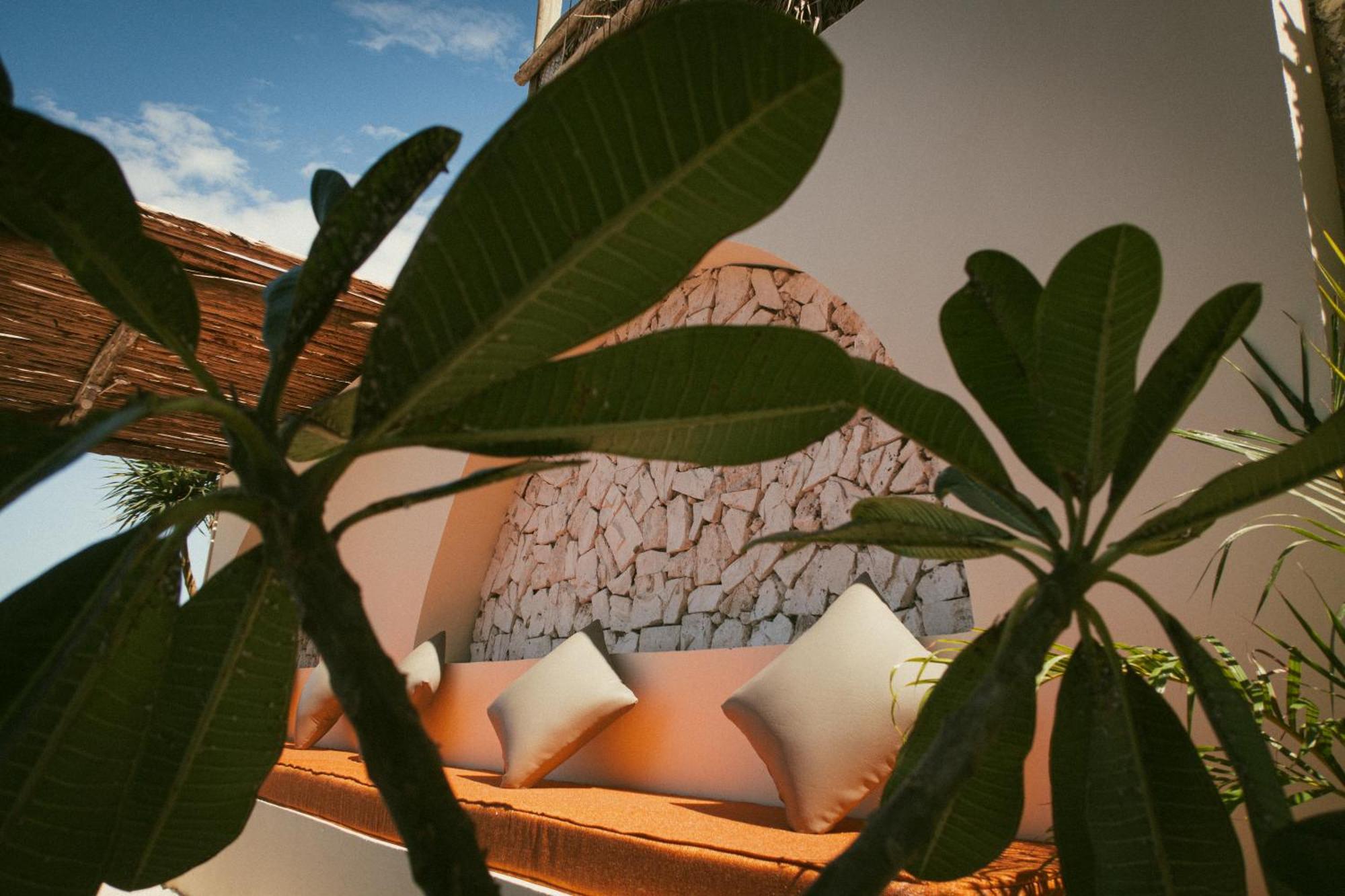 Mia Boutique Hotel Michamvi Kae Bagian luar foto
