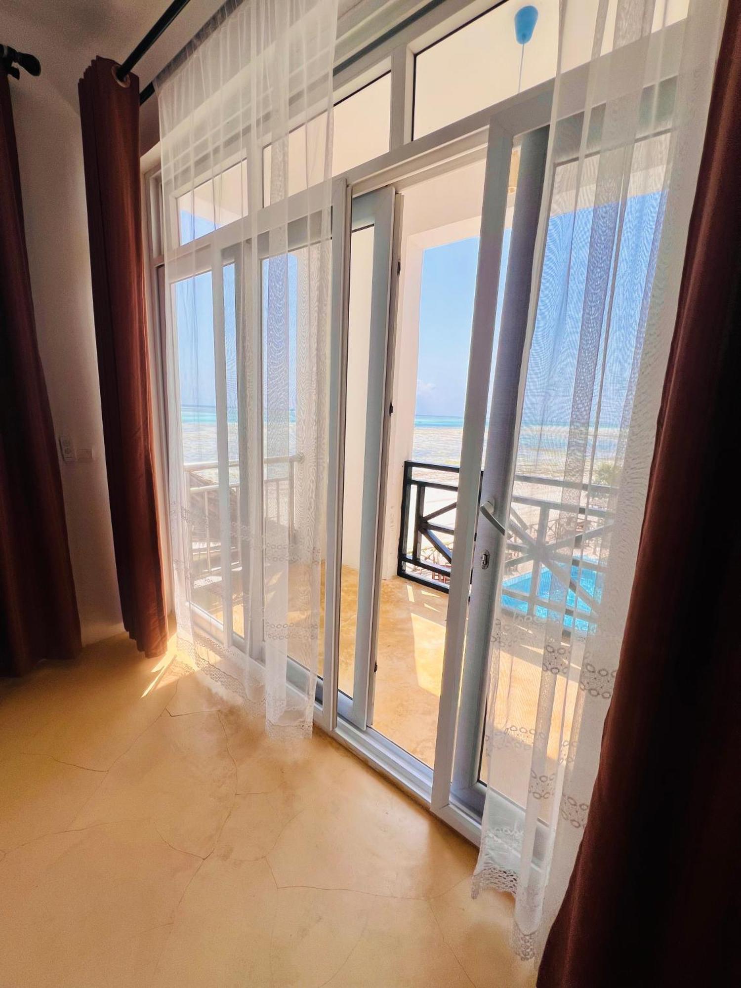 Mia Boutique Hotel Michamvi Kae Bagian luar foto